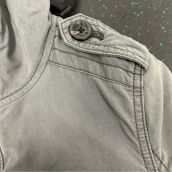 TNA Platoon jacket, Size S
Khakhi green - Picture 6 of 10